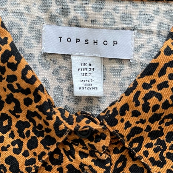 Topshop Leopard Print Short Sleeve Cropped Button Up - Picture 3 of 3